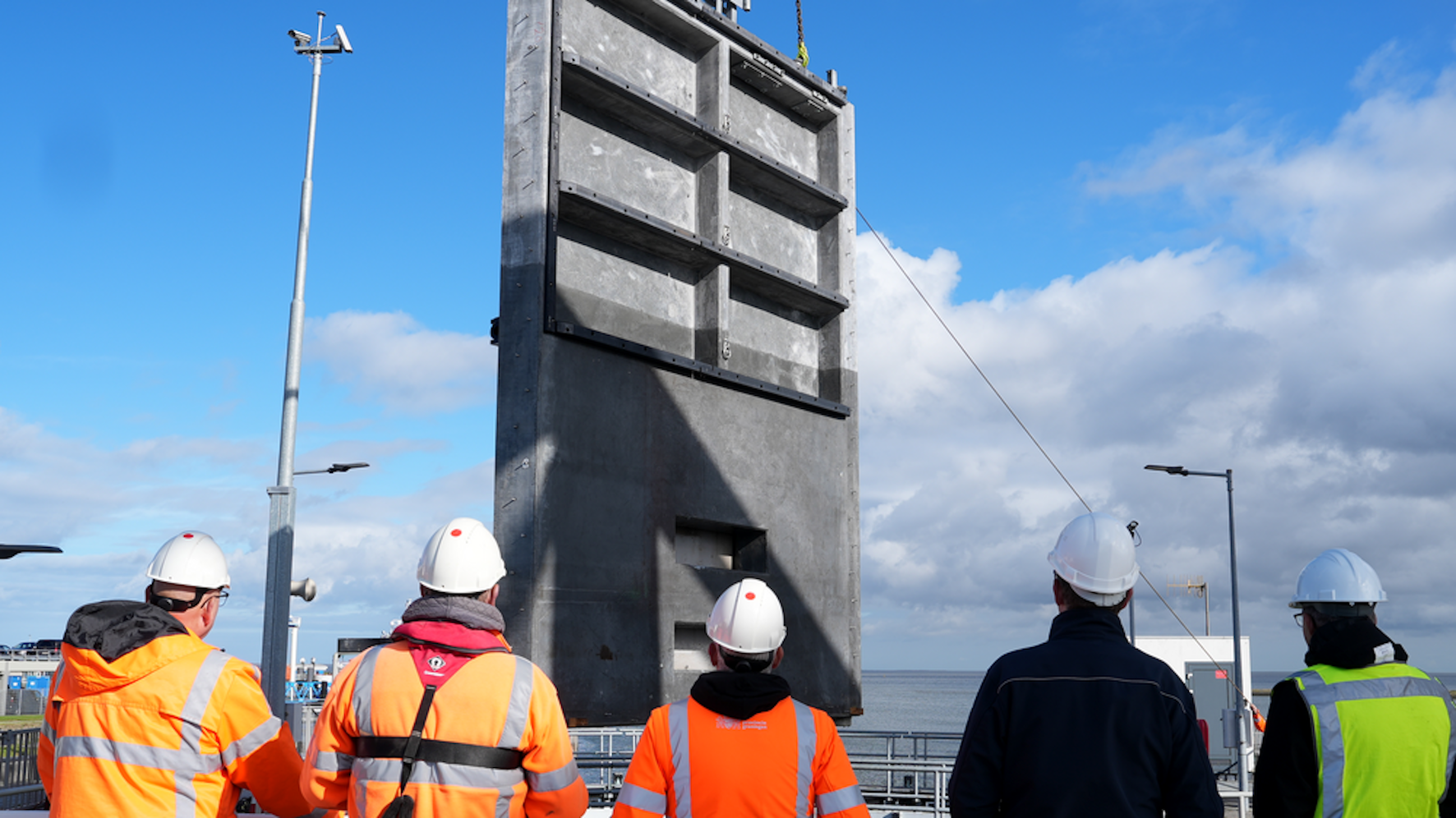 Lauwersoog sluisdeur beton 